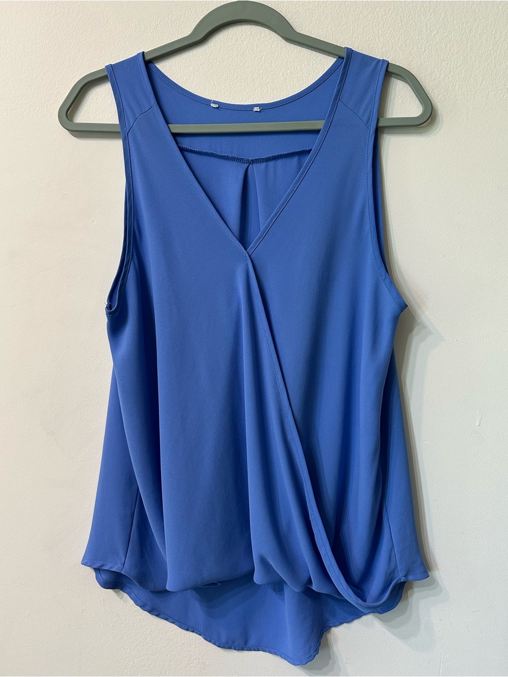Fortune + Ivy Pleat Front Faux Wrap V-Neck Tank Top Green Size L Business Casual